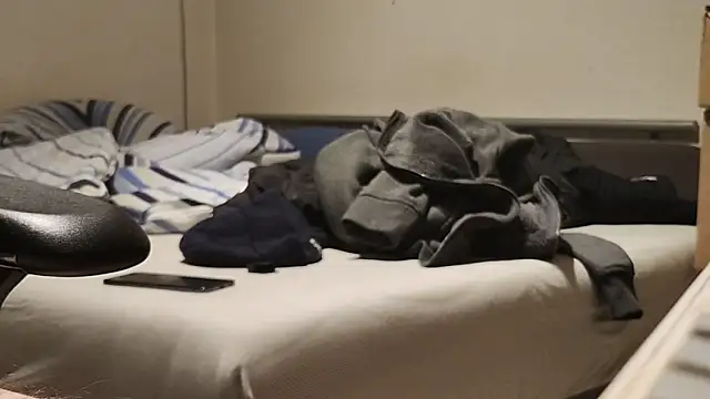 Alphapimmelchen live sex cam