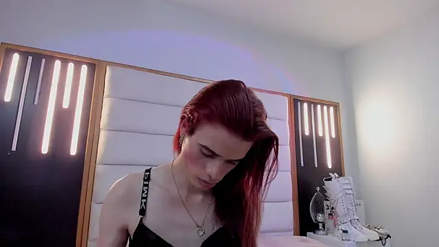 BritannySmith19 live sex cam