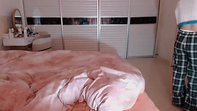 Miu1_girl live sex cam