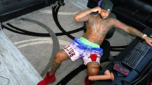 SLANGONDEMHOES's cam snapshot