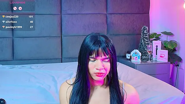 Slenna_Moon live sex cam