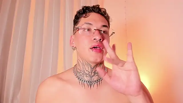 AlecBanne live sex cam