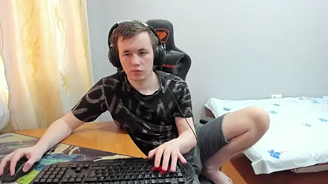 iliaskrislove live sex cam