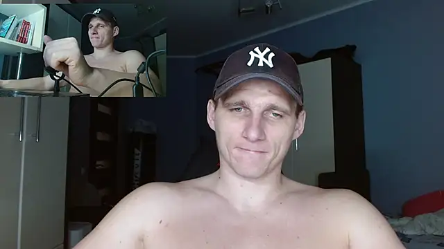 Poliglotjoe1's cam snapshot