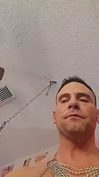 luvs2cumm69 live sex cam