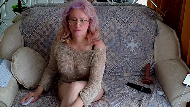 Alyonushkadarling's cam snapshot