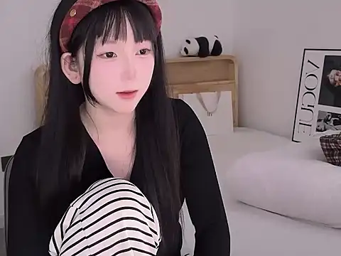 lnua-lnua's cam snapshot