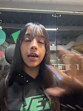 Aleja_ruizz's cam snapshot