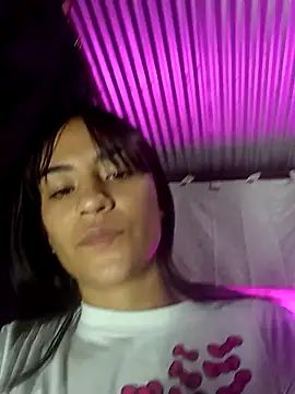 cami_horney's cam snapshot