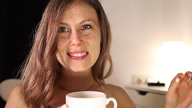 AnnittaStar live sex cam