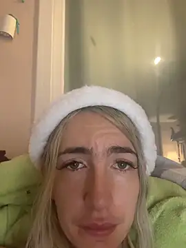 BarbieBlondieGirl live sex cam