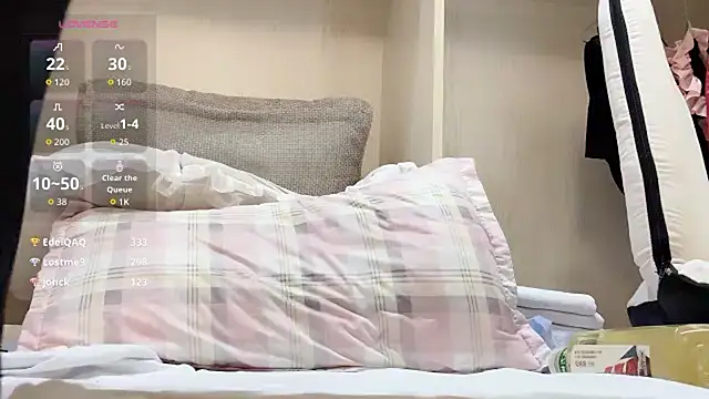 yueyue2003 live sex cam