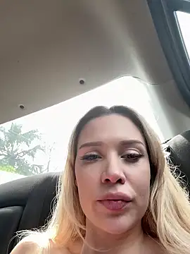 GirlsMia__'s cam snapshot