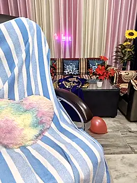 Your-Yashika live sex cam