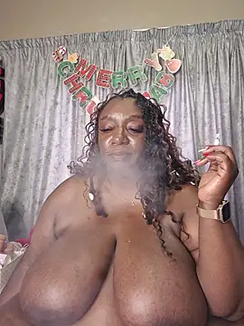 ThickianaRider's cam snapshot