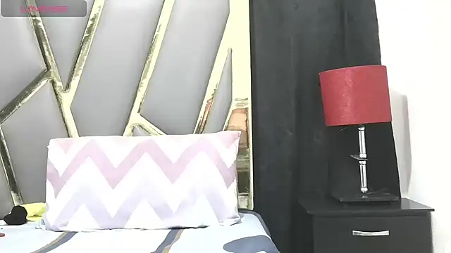 kangomez19's cam snapshot