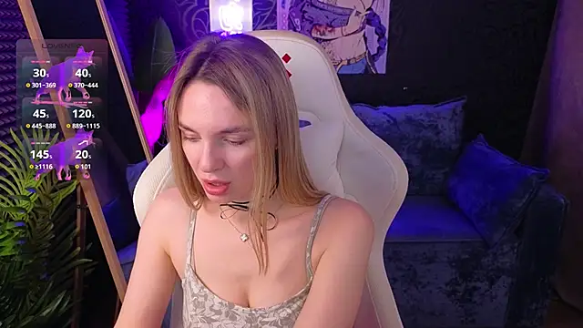 molly_crystal's cam snapshot