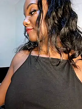 CiCi06's cam snapshot