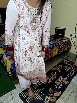 PRIYA_22 live sex cam