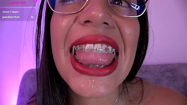 Milly_roidd's cam snapshot