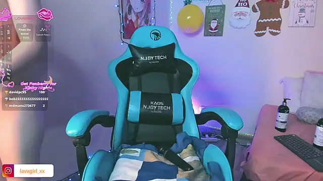 Julieta_Shelby's cam snapshot