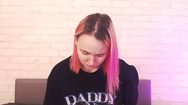 Ericha_Stone's cam snapshot