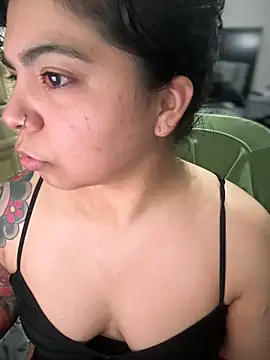 kimmiakiss22's cam snapshot