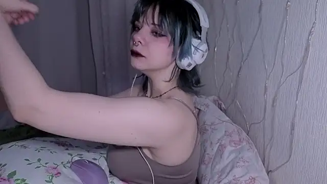 Alice_Zev's cam snapshot