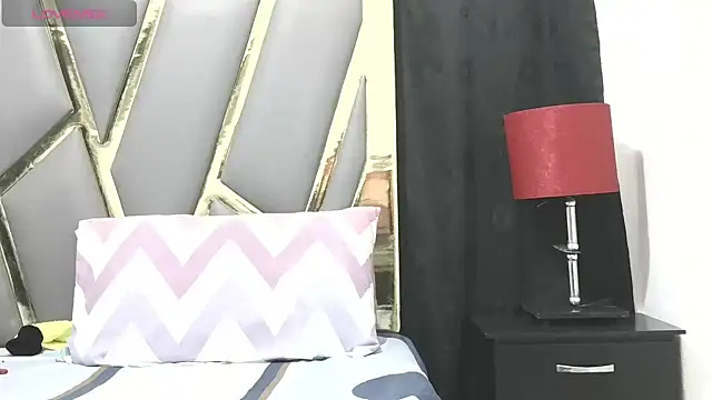 kangomez19's cam snapshot