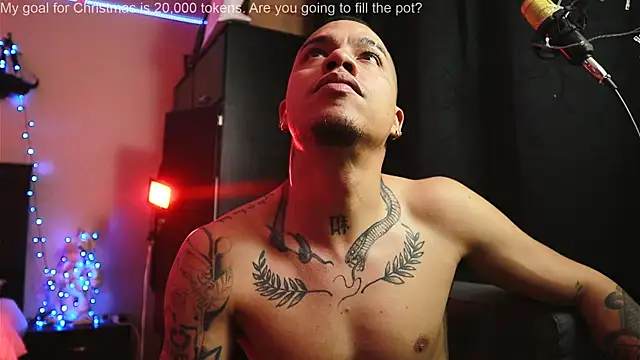 AlphaMasterXxx's cam snapshot