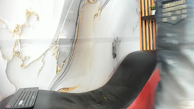 Straight_Guy22's cam snapshot