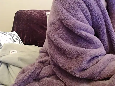 35Gece35's cam snapshot