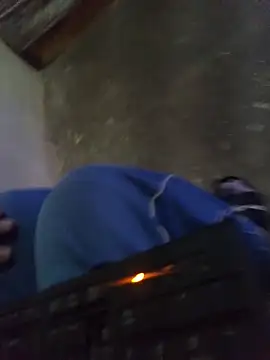 LolilolsAdj's cam snapshot