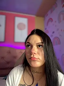 Megaan__More's cam snapshot