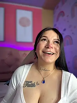 Megaan__More's cam snapshot