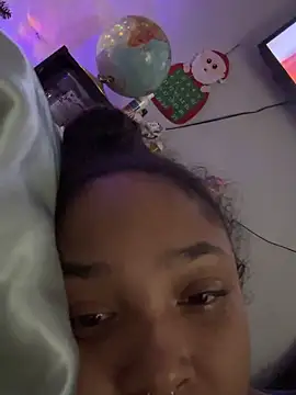 MagicalLiLs's cam snapshot