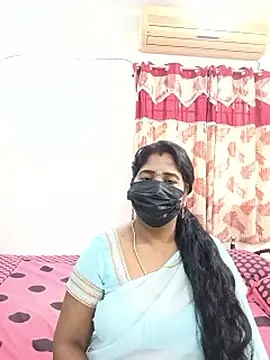 tamil-aunt's cam snapshot