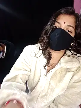 hiddennisha live sex cam