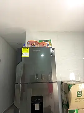 Luna025 live sex cam