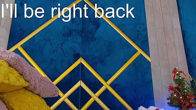 Foxxxy_MILF's cam snapshot