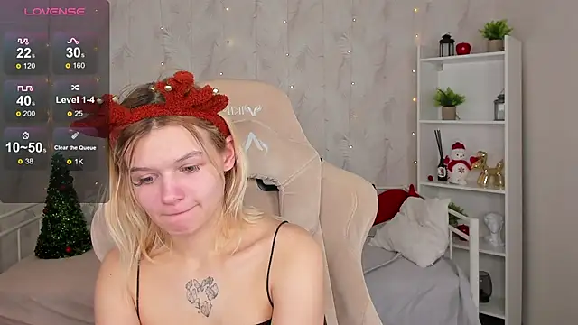 KianaVision's cam snapshot