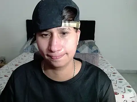 Im_Milan_Rs's cam snapshot