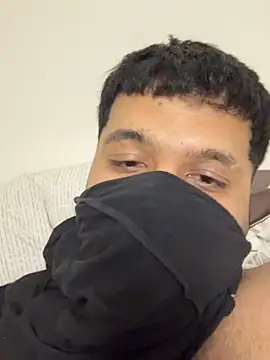 Yourdesiboy11 live sex cam