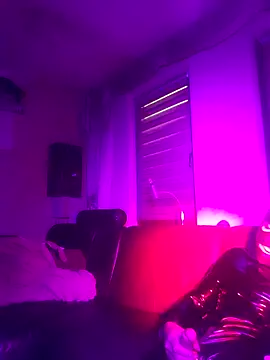 Crystalbitchx live sex cam