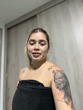 JoselinFlower_'s cam snapshot