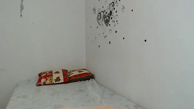 RoosePaarker's cam snapshot