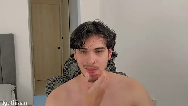 thiaann live sex cam