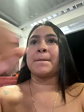 Pretty_Isadora's cam snapshot