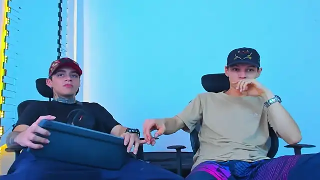 HOT_boy2025's cam snapshot