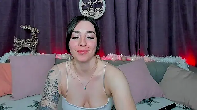 Curious_Lily's cam snapshot